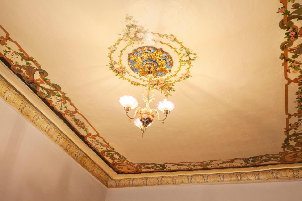 Lo Palauet De La Muralla Балагер Екстериор снимка